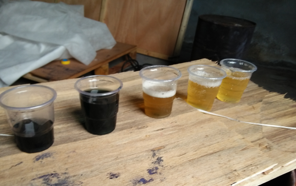 <b>印染污水设备V4处理的污水</b>